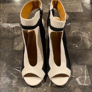 Women’s Heel Sandal